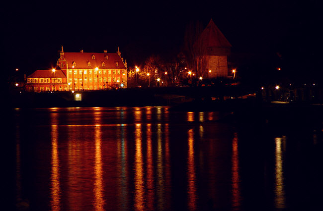 Rheintorturm und Inselhotel in Konstanz